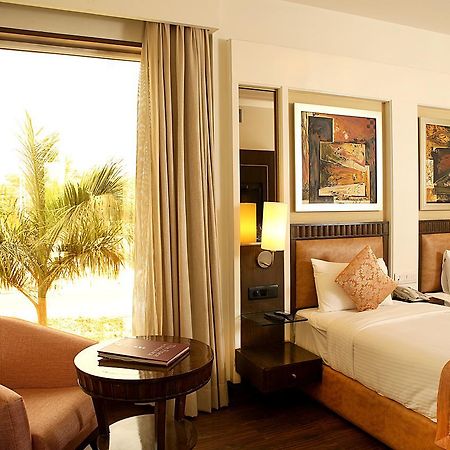 Inde Hotel Signature Tower グルガウン エクステリア 写真