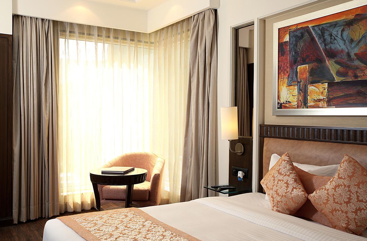 Inde Hotel Signature Tower グルガウン エクステリア 写真